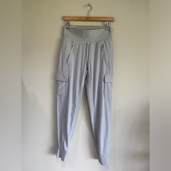 Athleta sutton jogger in stone - Picture 2 of 9